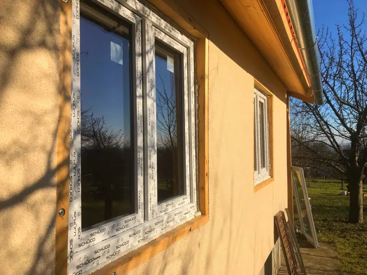 Ablak és homlokzat